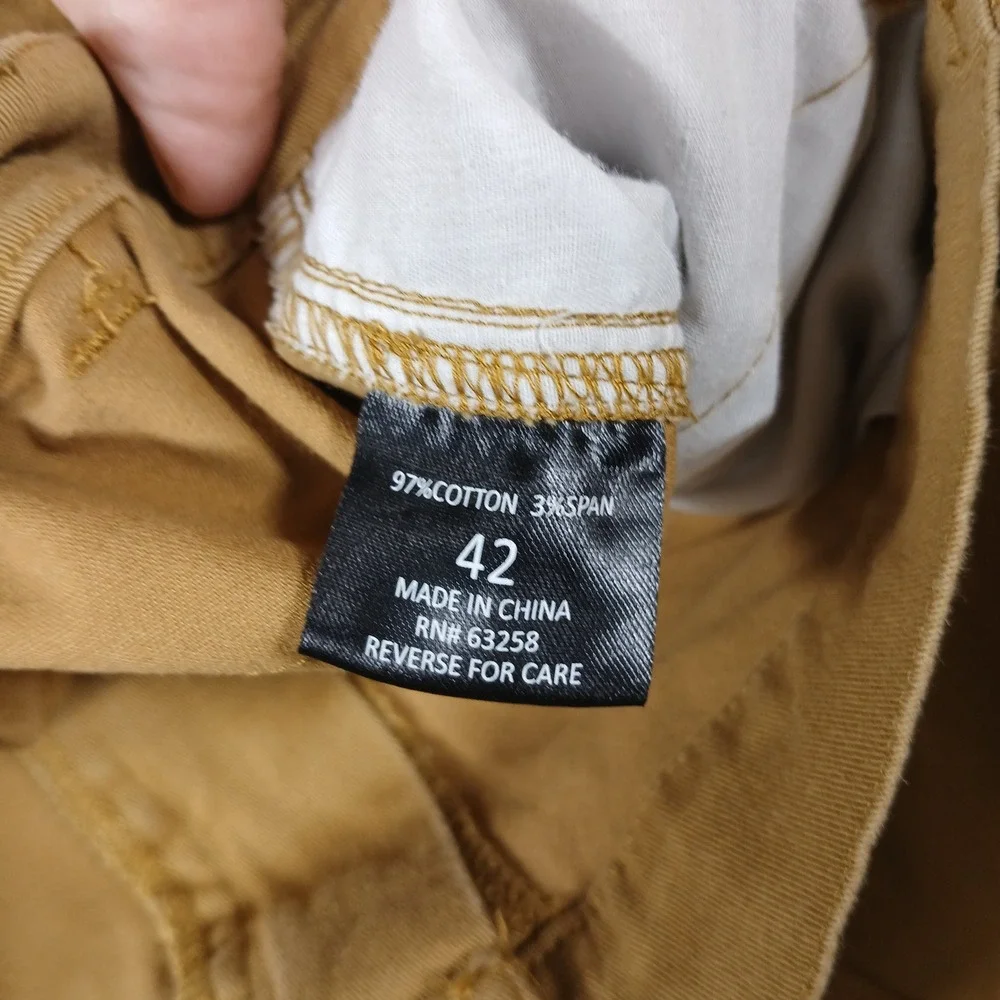 Wicked Stitch Cargo Shorts Mens 42‎ Tan Mustard Cotton Blend Stretch Casual
